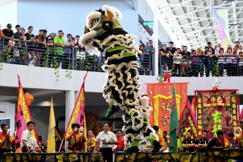SB03_04112018_TARIAN_SINGA