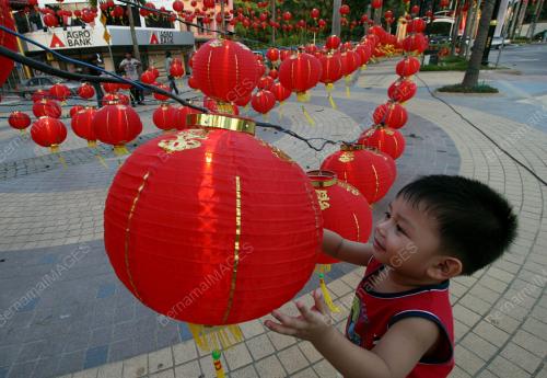 SAMBUTAN TAHUN BARU CINA