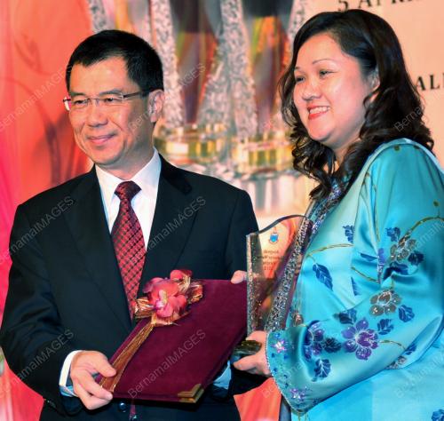 SB03_05042012_WANITA_HARAPAN