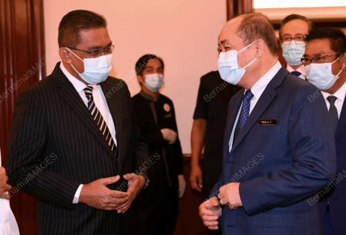 DATUK HAJIJI NOOR