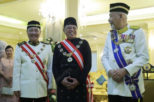TUN JUHAR MAHIRUDDIN