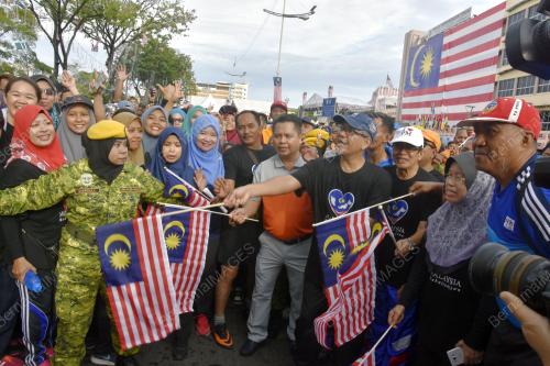 SB03_06082016_LARIAN