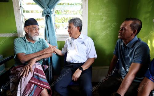 DATUK SERI MOHAMAD HASSAN