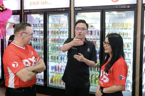 DATUK PHOONG JIN ZHE RASMI POS SHOP POS BESAR KOTA KINABALU