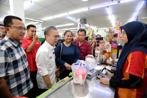 DATUK FAHMI FADZIL