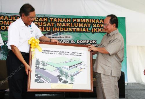 TAN ASRI BERNARD DOMPOK