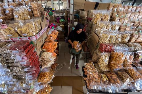 BISKUT DAN KUIH RAYA