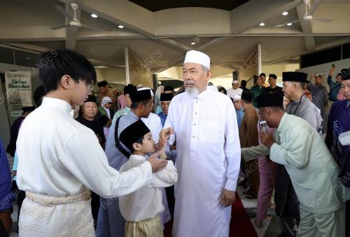 TYT SOLAT SUNAT AIDILFITRI MASJID NEGERI