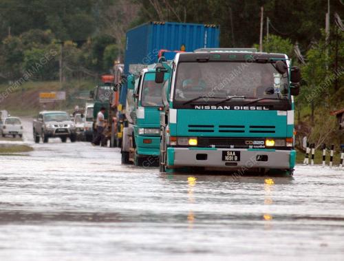 BANJIR KILAT