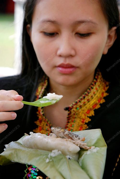 SB03_10072012_MAKANAN