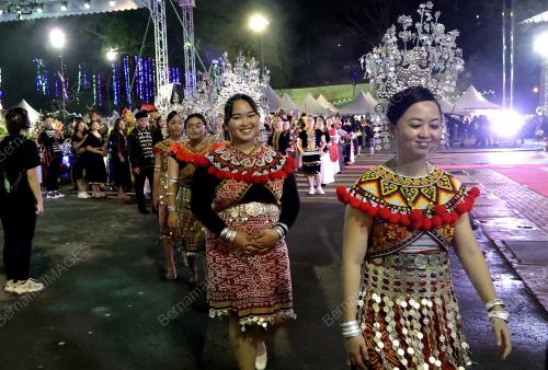 SAMBUTAN KRISMAS GERAJA GERAJA SABAH