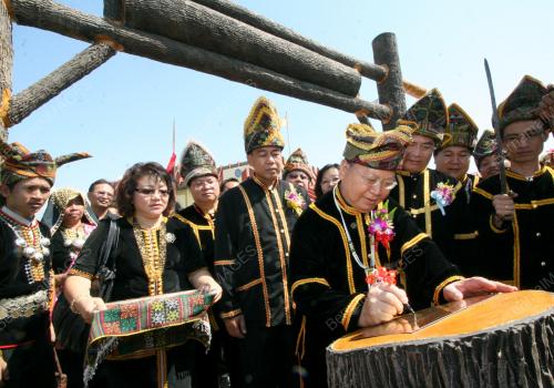 TAN SRI JOSEPH PAIRIN KITINGAN