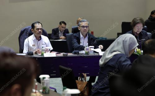 FAHMI FADZIL
