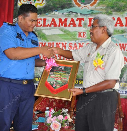 HADI AWANG KECIL