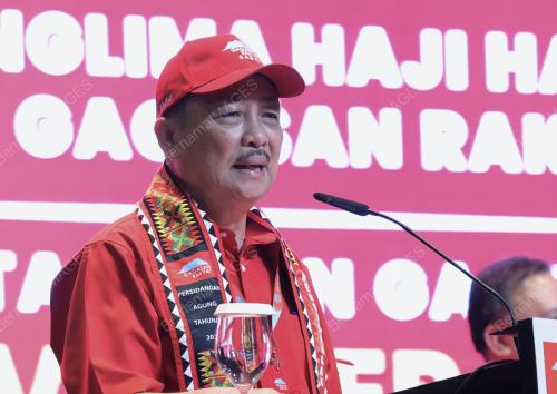 DATUK SERI HAJIJI NOOR