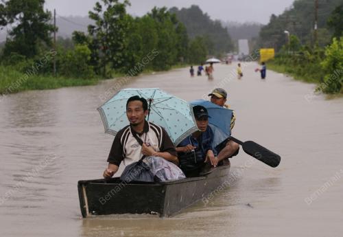 BANJIR DI PITAS