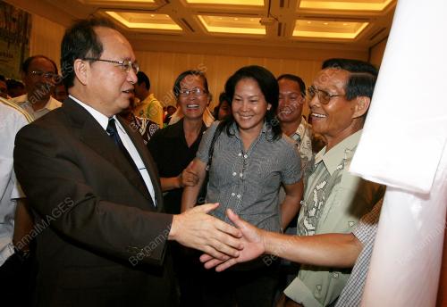 TAN SRI BERNARD DOMPOK