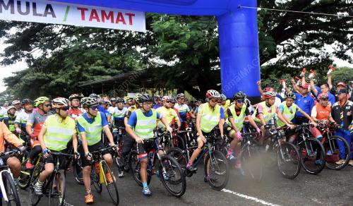 SB03_14102017_HARI_SUKAN2