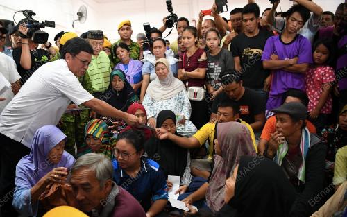 DATUK SERI MOHD SHAFIE APDAL