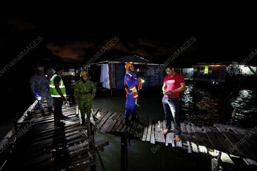AIR LAUT PASANG BESAR