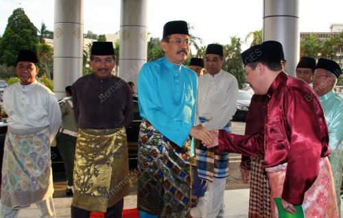 SB03_15022011_MAJLIS_TAHLIL