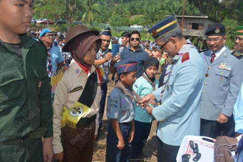 SB03_15032015_PENGAKAP