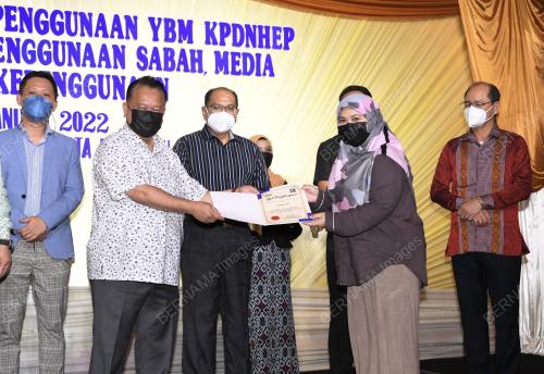 DATUK SERI ALEXANDER NANTA LINGGI