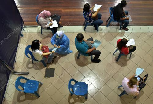PROGRAM IMUNISASI COVID-19