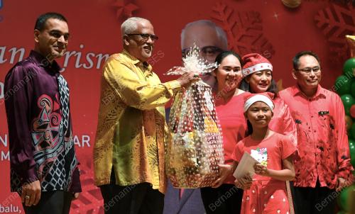 DATUK MAHFUZ OMAR