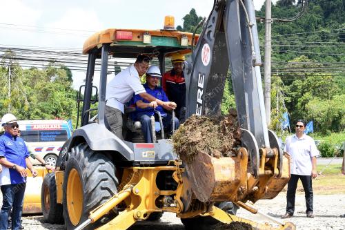 SB03_17032018_PECAH_TANAH_BN201803162137