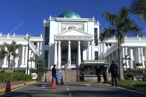 KEPUTUSAN PEMBUBARAN DEWAN UNDANGAN NEGERI SABAH