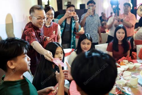 DATUK CHAN FOONG HIN