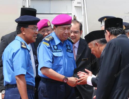 SULTAN SHARAFUDDIN IDRIS SHAH