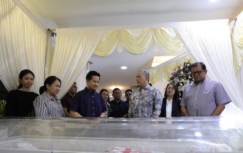 DATUK SERI FADILLAH YUSOF