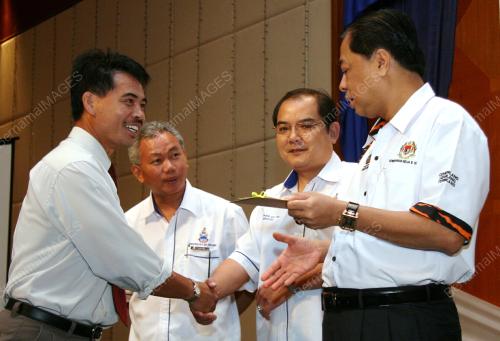 ISMAIL SABRI YAAKOB