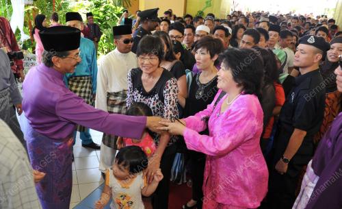 SB03_20082012_RAYA_SESAK