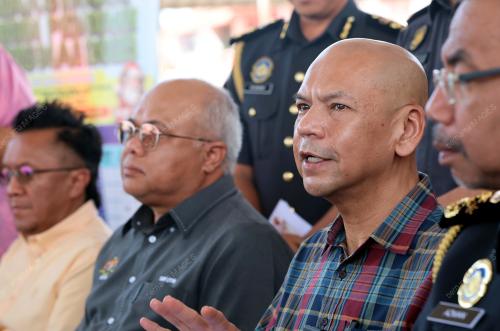 DATUK ARMIZAN MOHD ALI