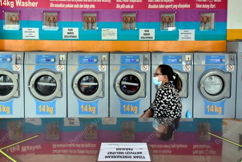 SELF SERVICES LAUNDRY