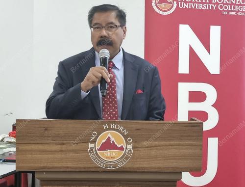 DATUK DR AZIMUDDIN BAHARI