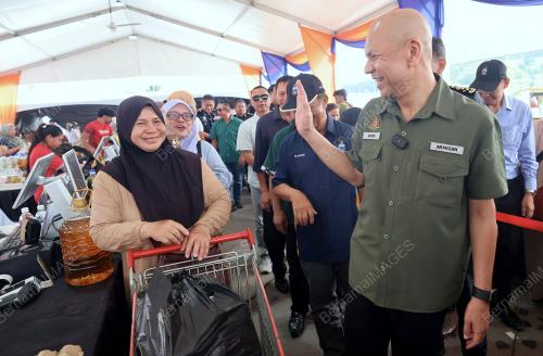 DATUK ARMIZAN MOHD ALI