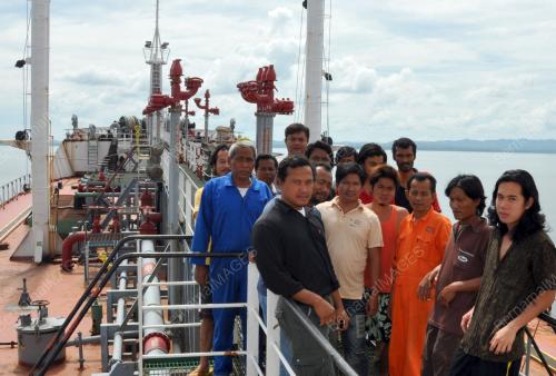 OIL TANKER STRANDED