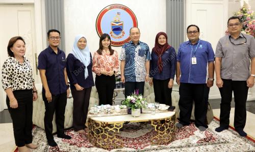 DATUK SERI HAJIJI NOOR