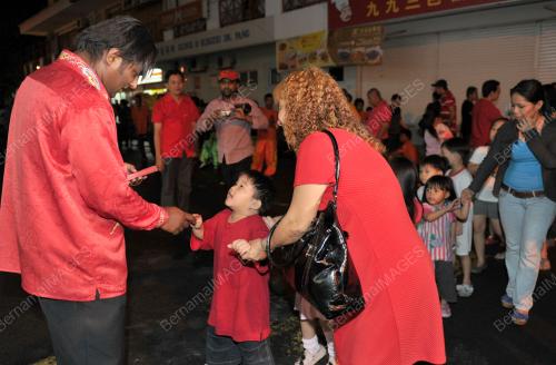 SB03_25012012_ANG_PAU