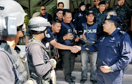 SB03_25032013_HARI_POLIS