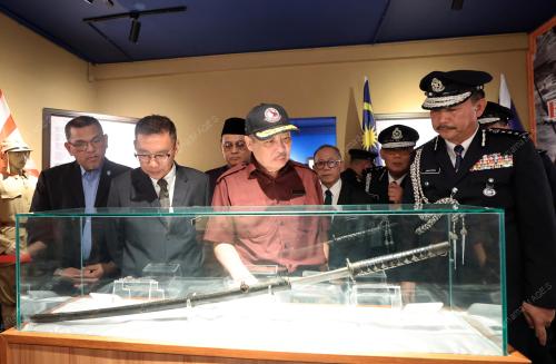 DATUK SERI HAJIJI NOOR