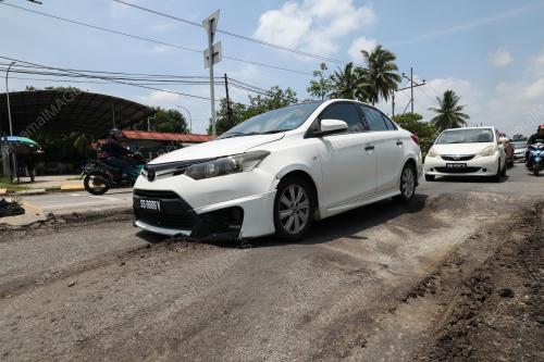 JALAN ROSAK