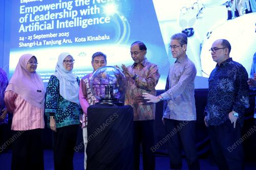DATUK SERI DR ZAMBRY ABD KADIR