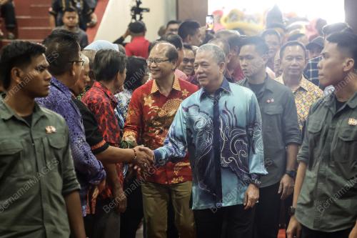 DATUK SERI FADILLAH YUSOF