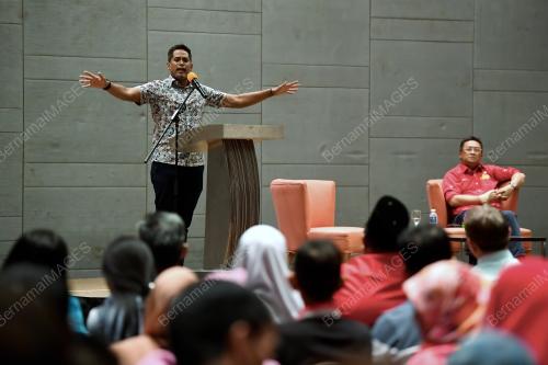 SB03_26062018_KHAIRY_UMNO