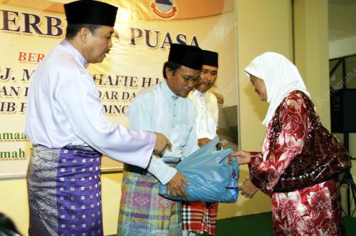 MOHD SHAFIE APDAL